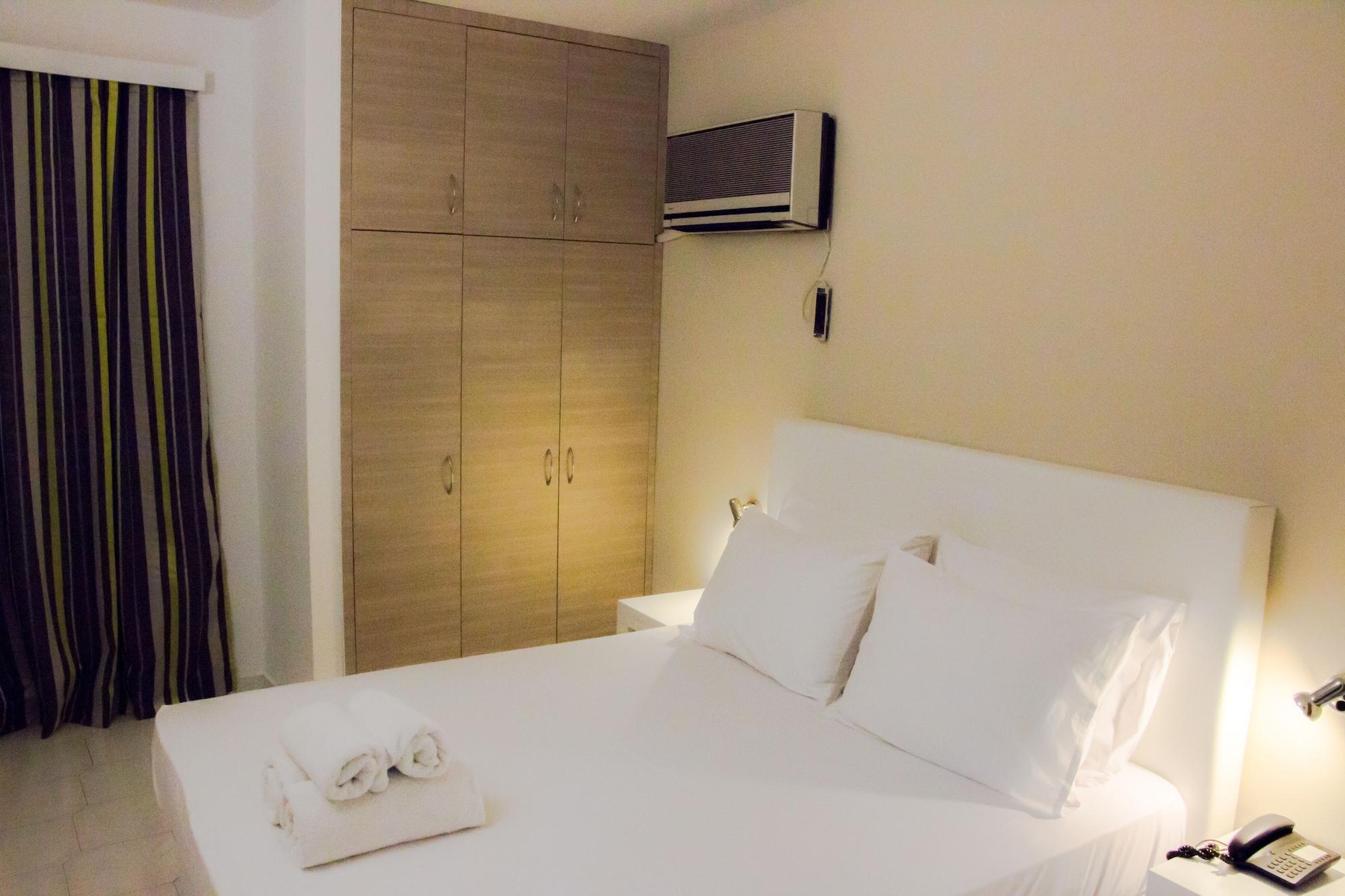 Galaxy Hotel Ierápetra エクステリア 写真