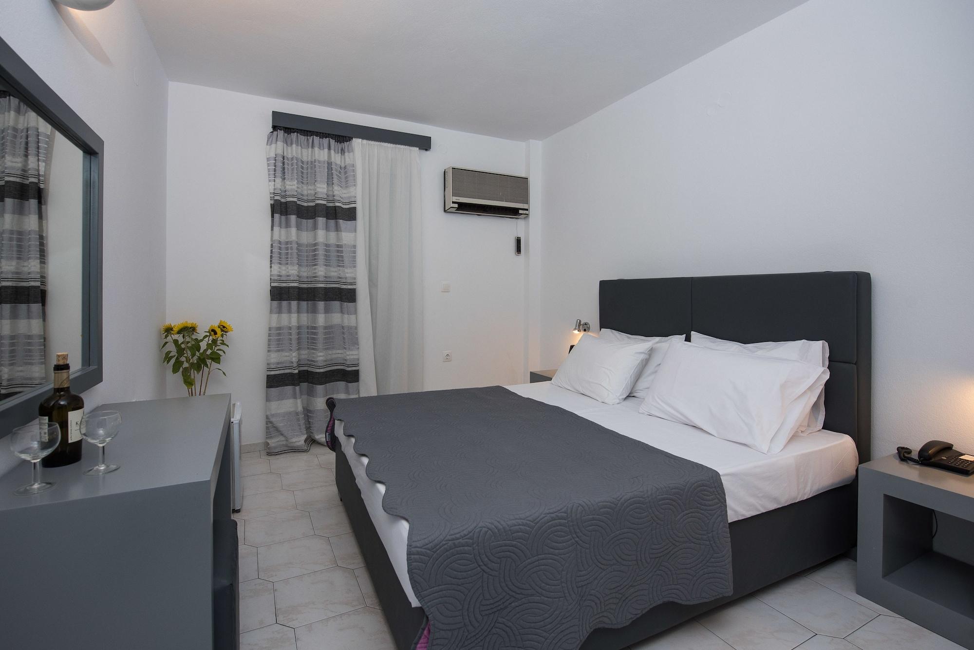 Galaxy Hotel Ierápetra エクステリア 写真