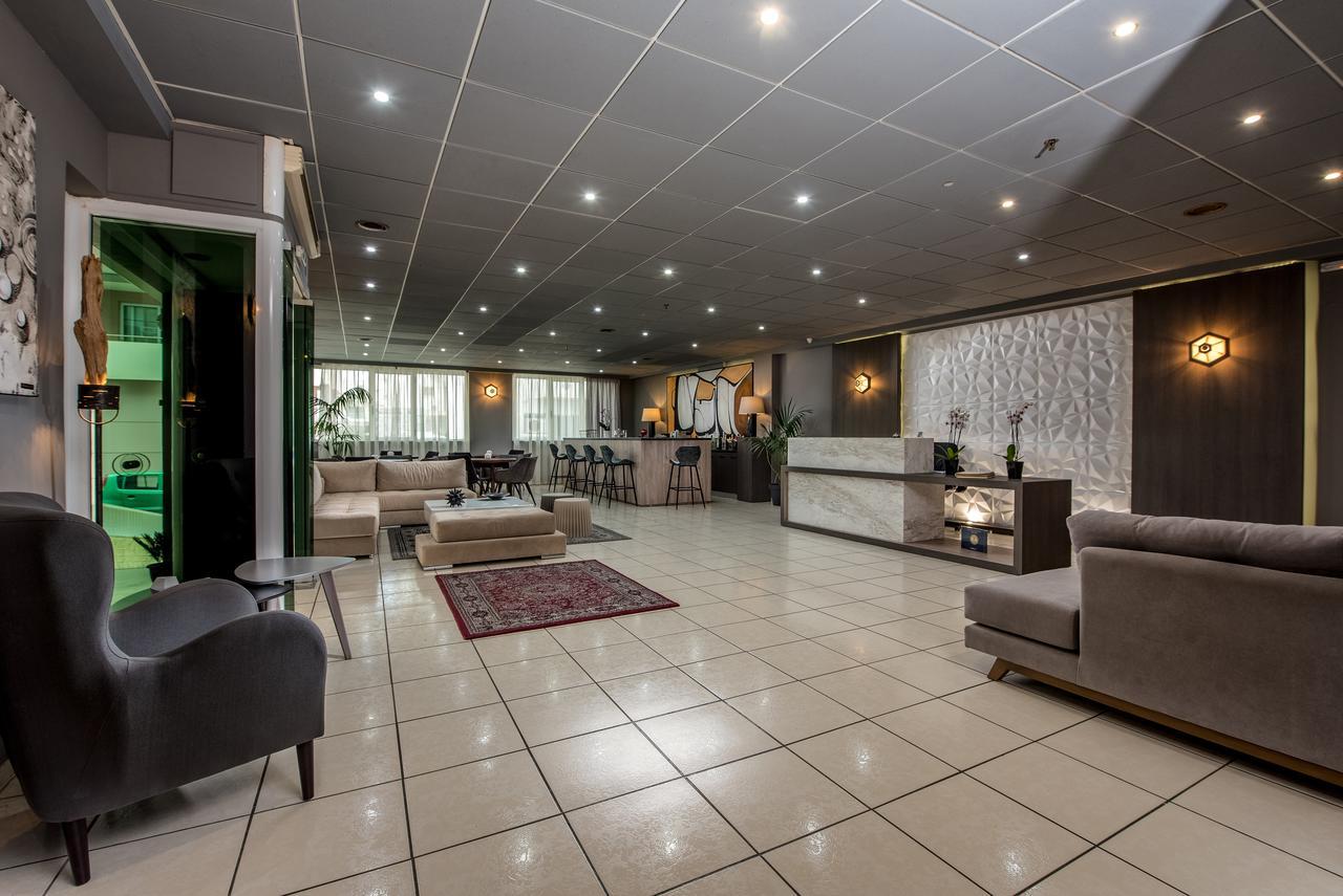 Galaxy Hotel Ierápetra エクステリア 写真