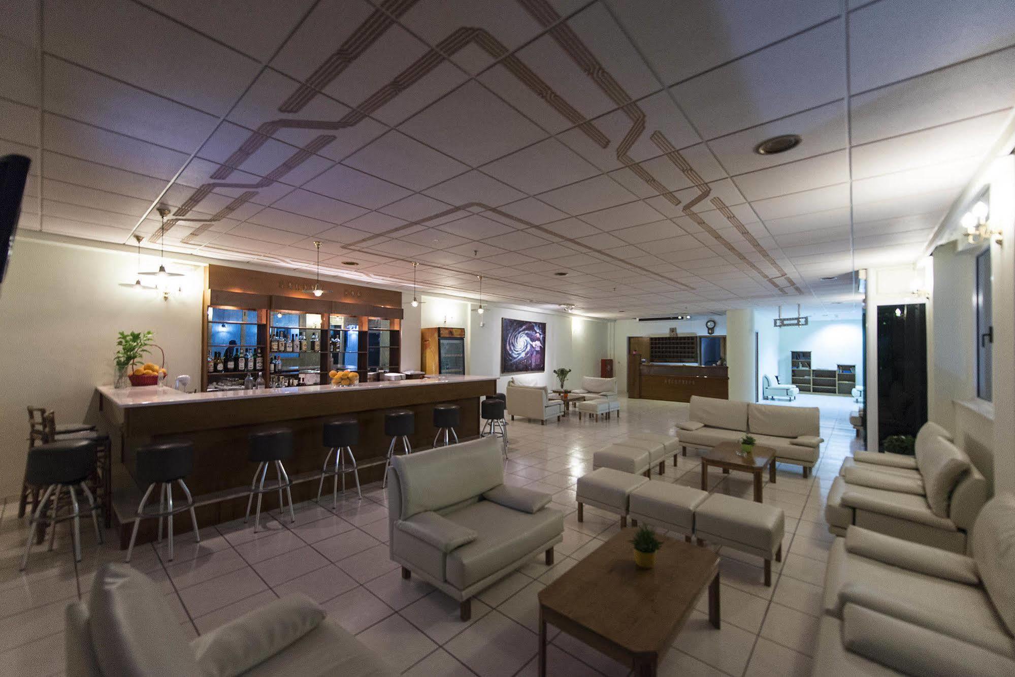 Galaxy Hotel Ierápetra エクステリア 写真