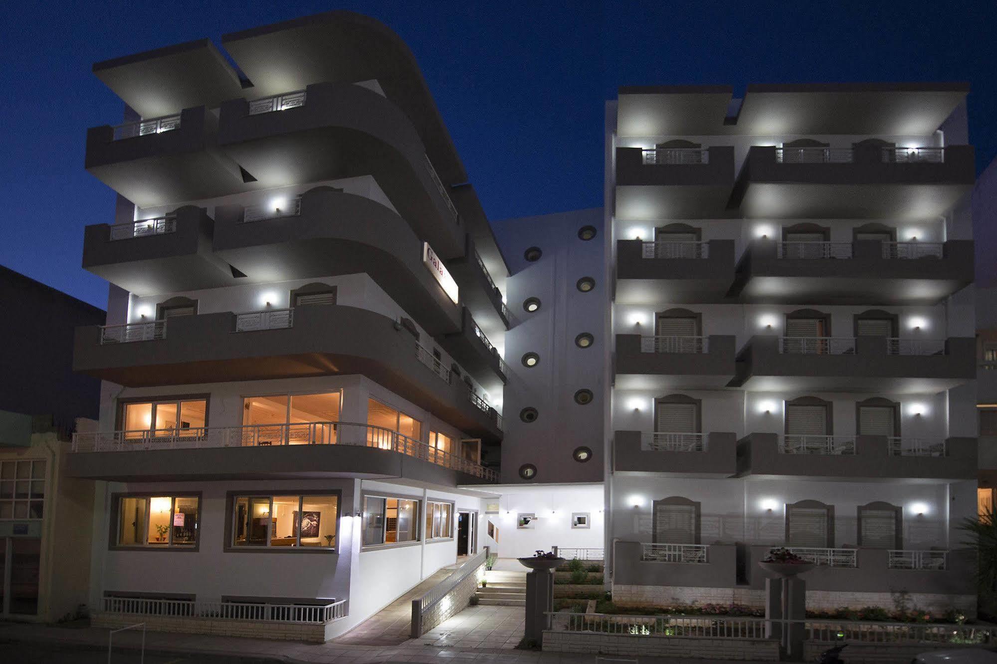 Galaxy Hotel Ierápetra エクステリア 写真