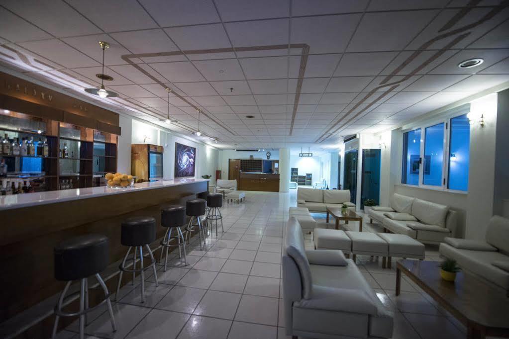 Galaxy Hotel Ierápetra エクステリア 写真