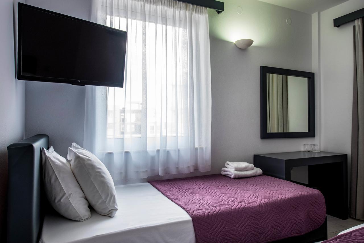Galaxy Hotel Ierápetra エクステリア 写真